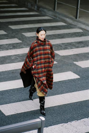 BOTA DE COURO DESGASTADA - Marrom da Zara