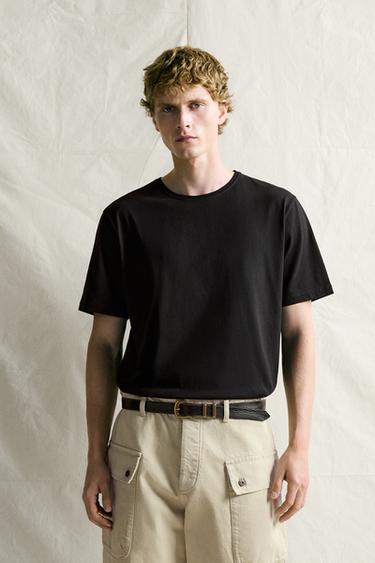 MEDIUM-WEIGHT SUPIMA® T-SHIRT — Black 2