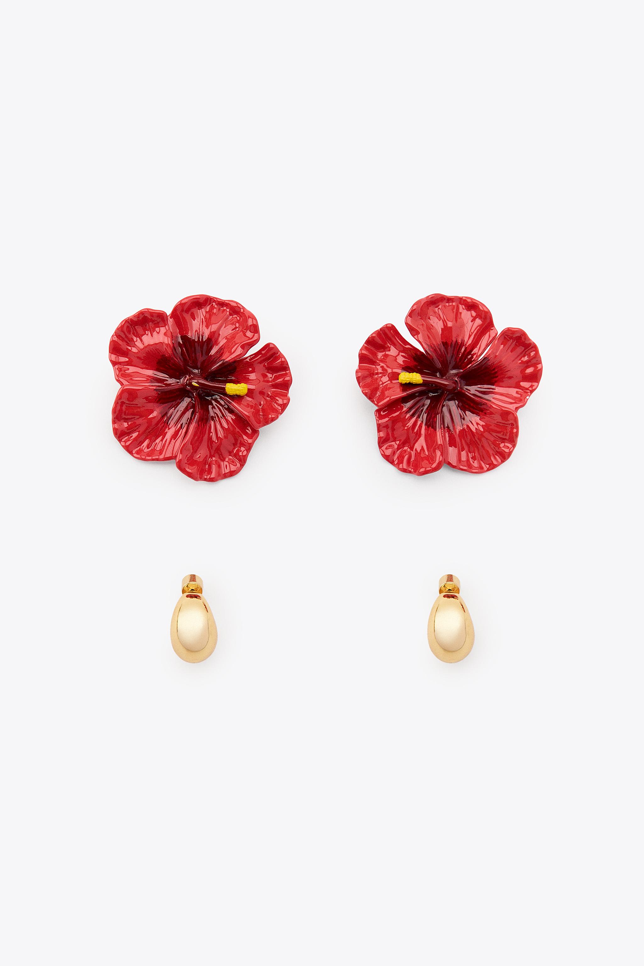 PACK OF FLOWER AND HOOP EARRINGS