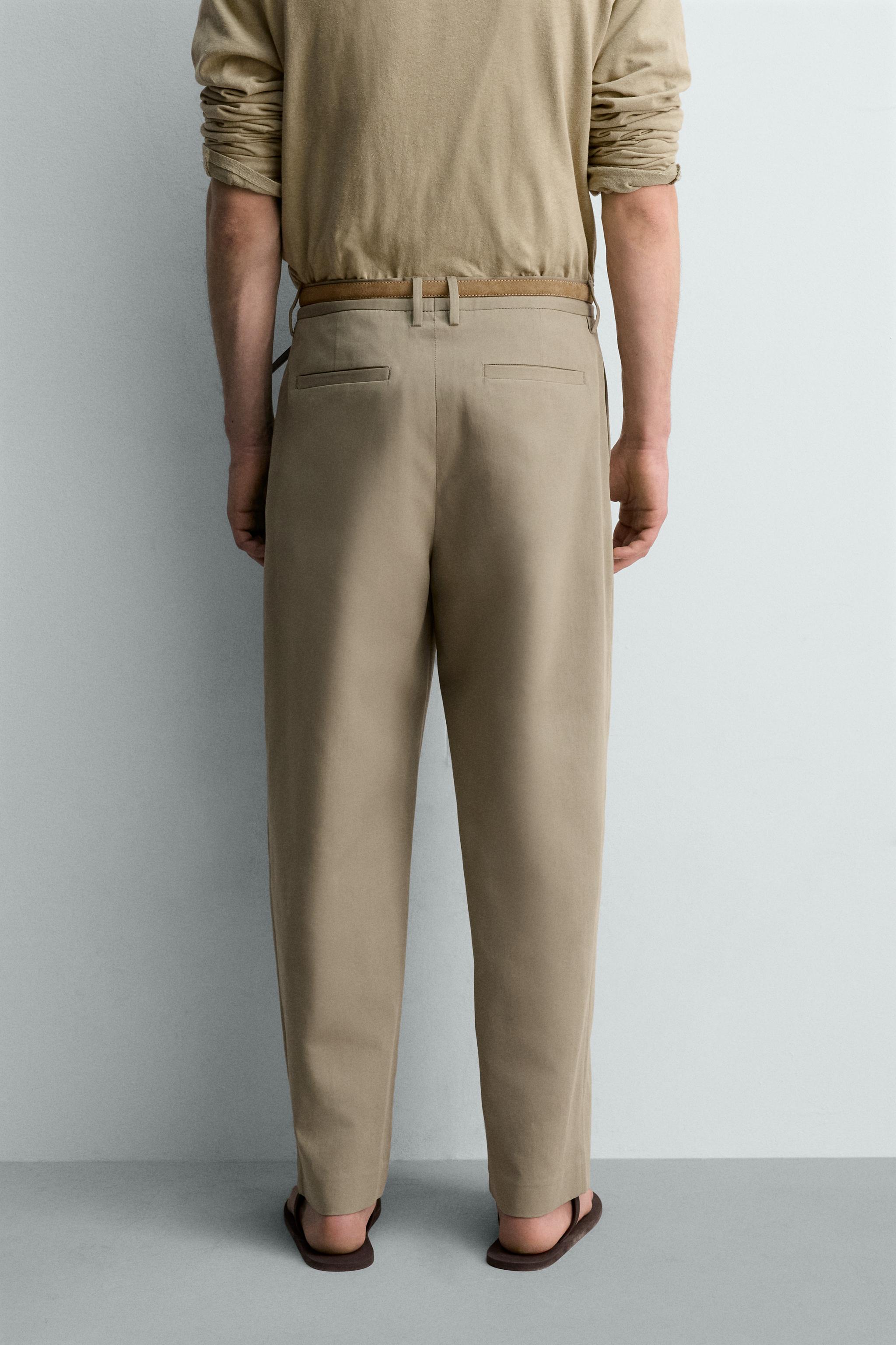 PLEATED STRAIGHT FIT PANTS