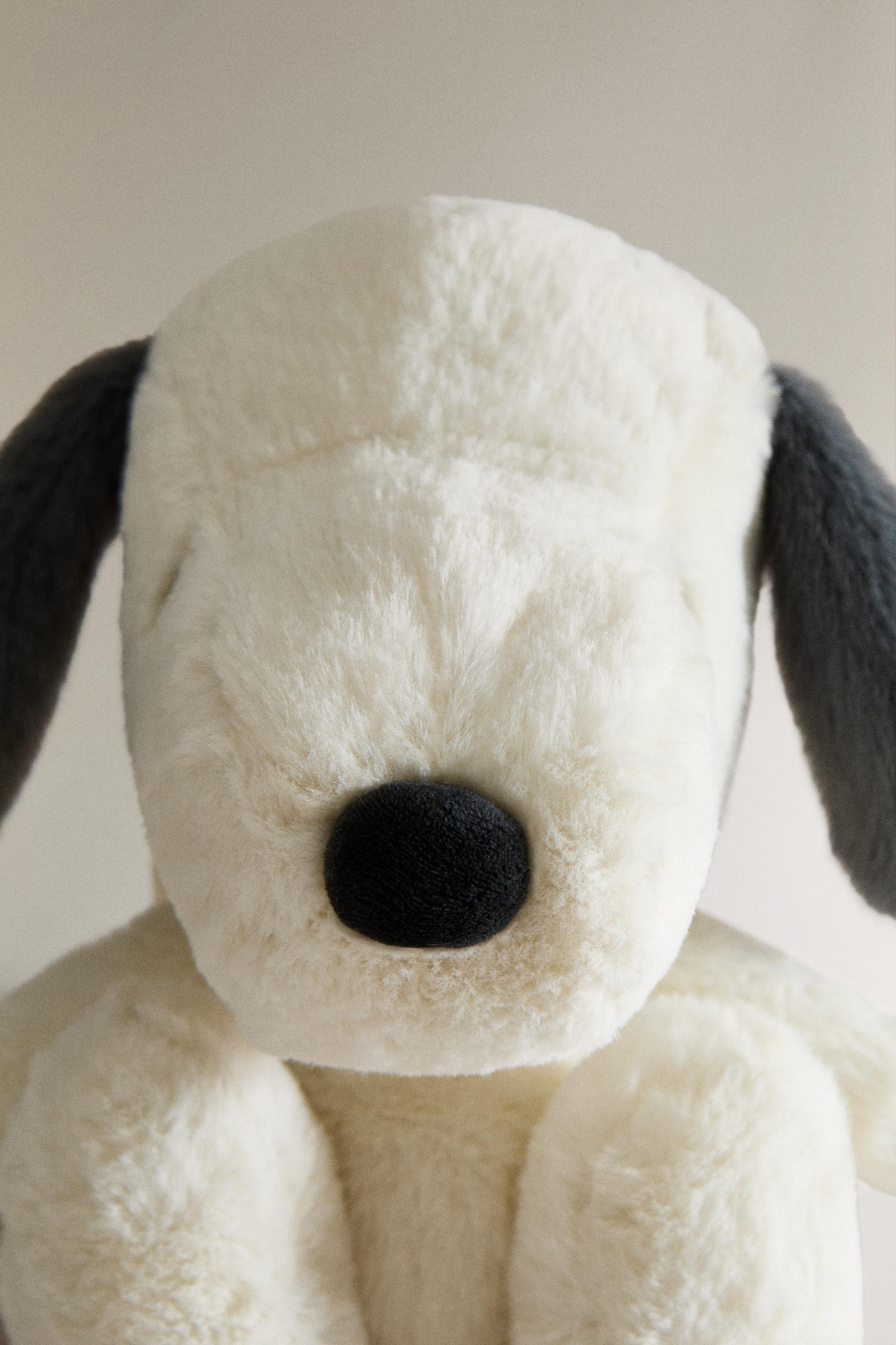 KIDS' PEANUTS™ PLUSH TOY — White (alternate view)