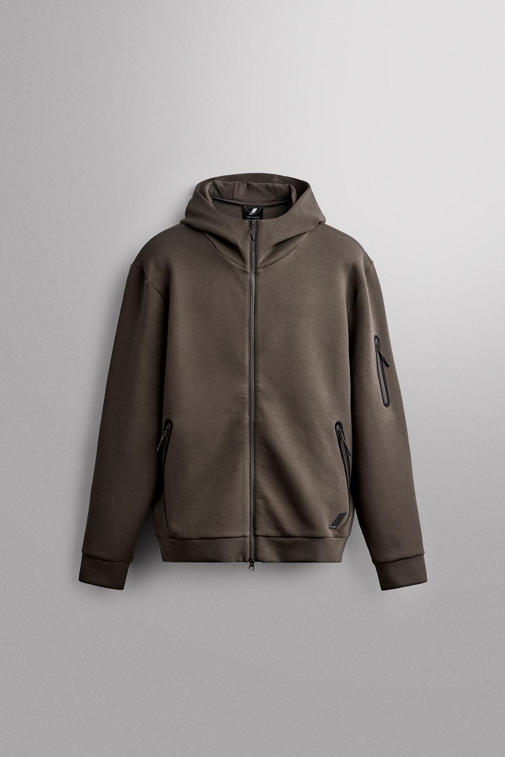 TECHNICAL ZIP HOODIE
