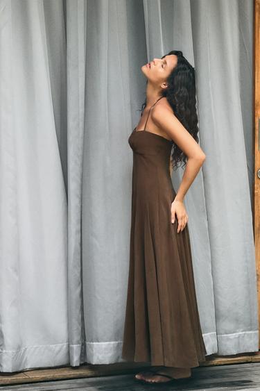 Zara FLUID HALTER VOLUME MIDI DRESS - Chocolate