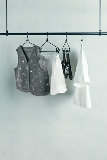 ĮVAIZDIS – kupranugaris – „Zara“