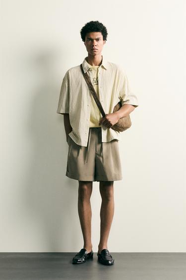 PLEATED FLUID RELAXED FIT BERMUDA SHORTS - Beige by Zara