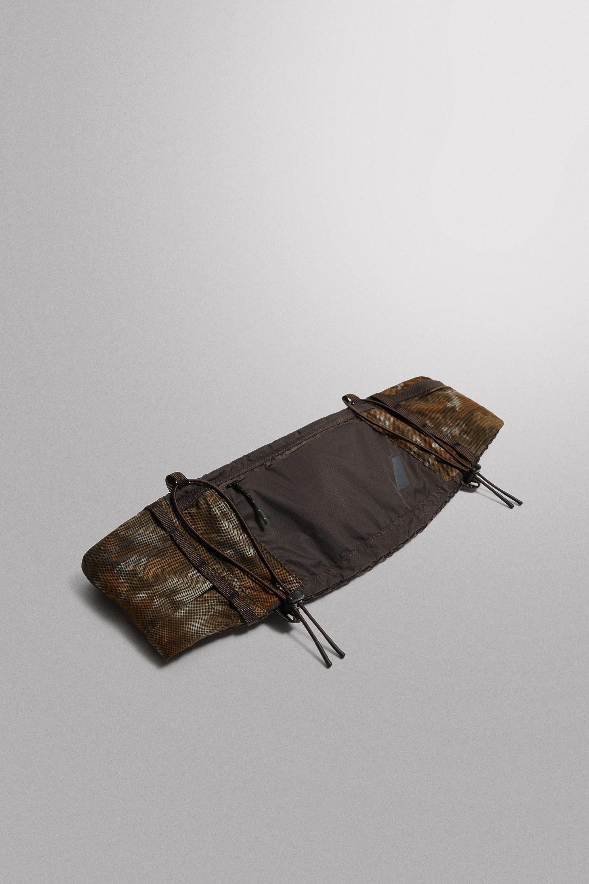 TECHNICAL SPORTS BELT BAG