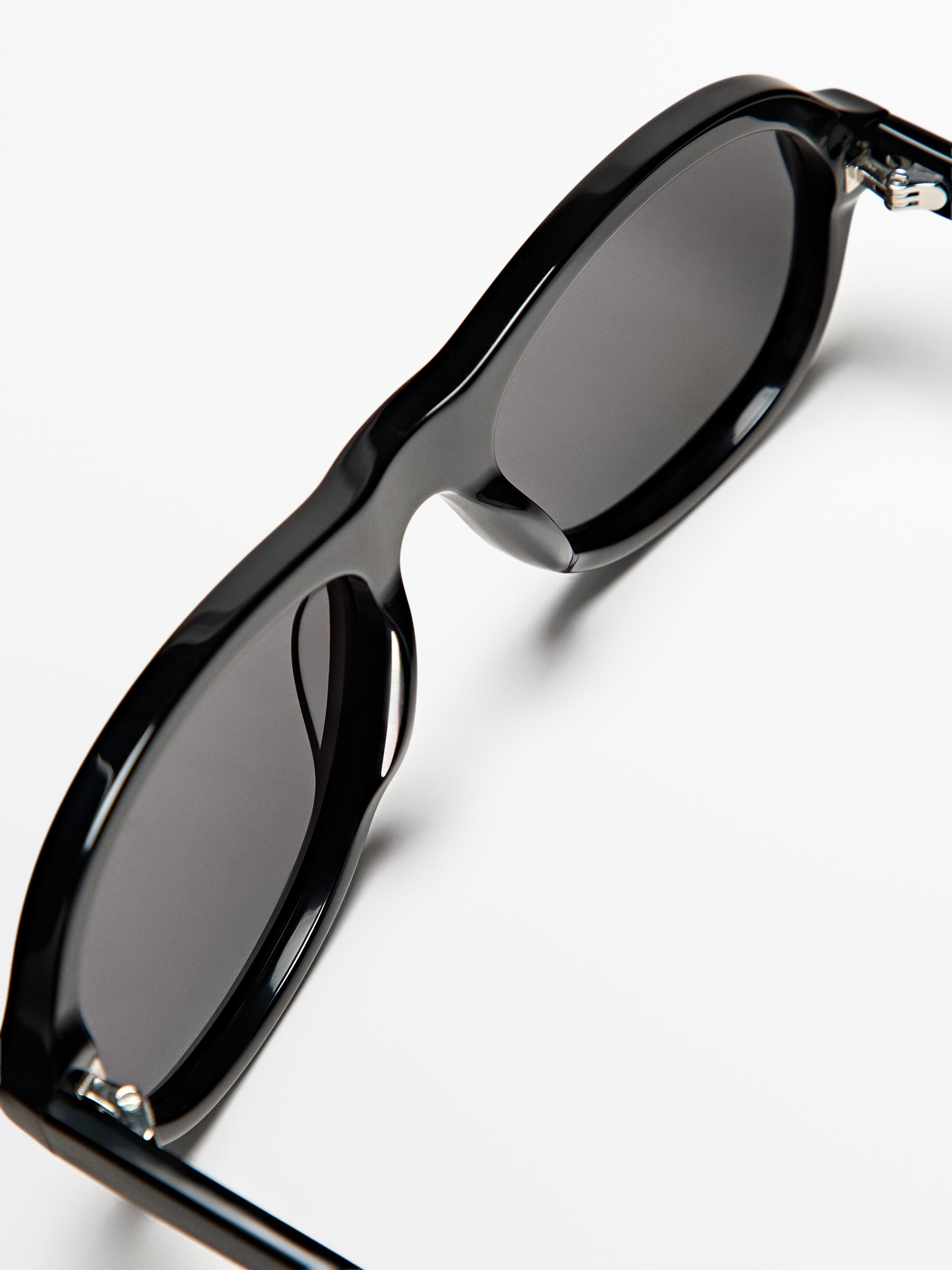 Aviator sunglasses