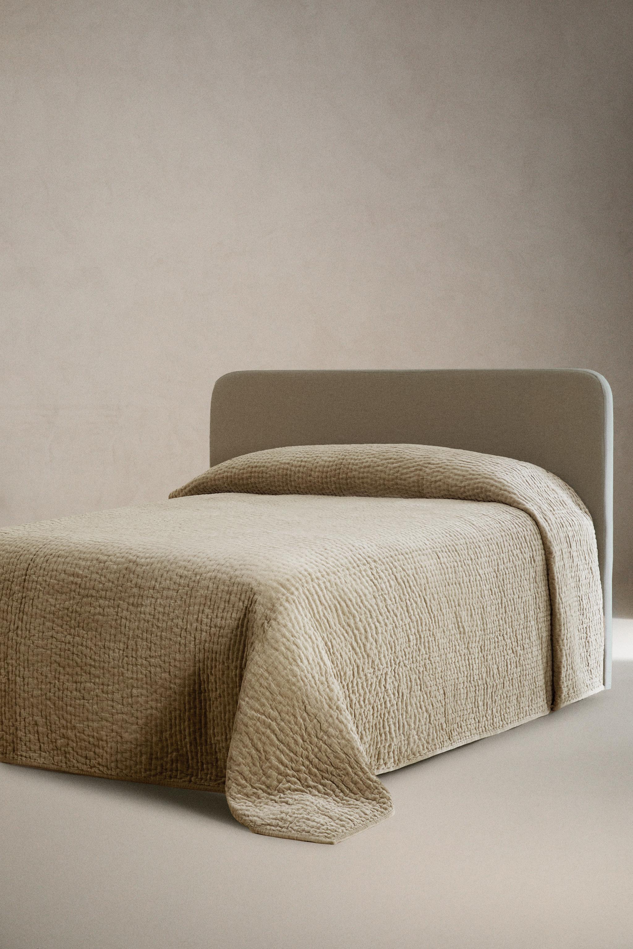 ベッドカバー | ベッドスプレッド すべてを見る | ZARA 日本