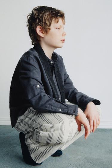 قميص بياقة ماو مع كتان وقطن - بحري الخاص بـ Zara