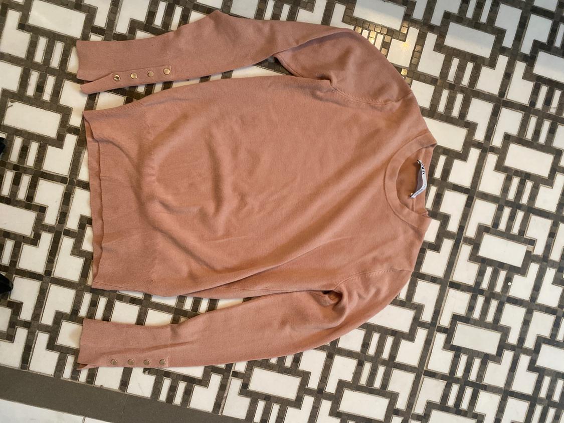 BASIC KNIT SWEATER