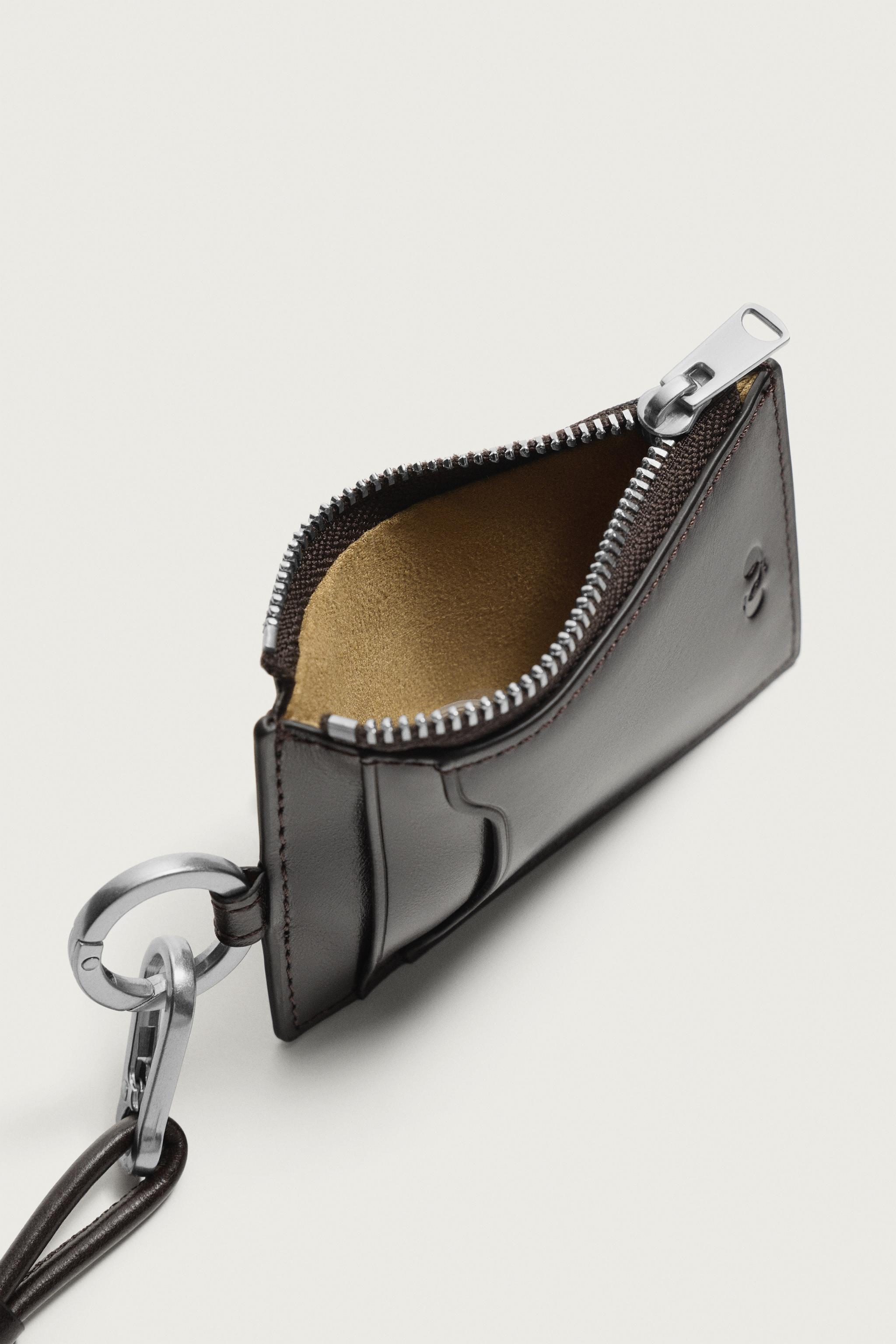 PORTA-CARTÕES DE COURO COM PINGENTE - Marrom | ZARA Brasil