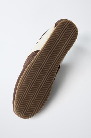 BASKETS AVEC MATIÈRES VARIÉES - Marron de Zara - Image 7