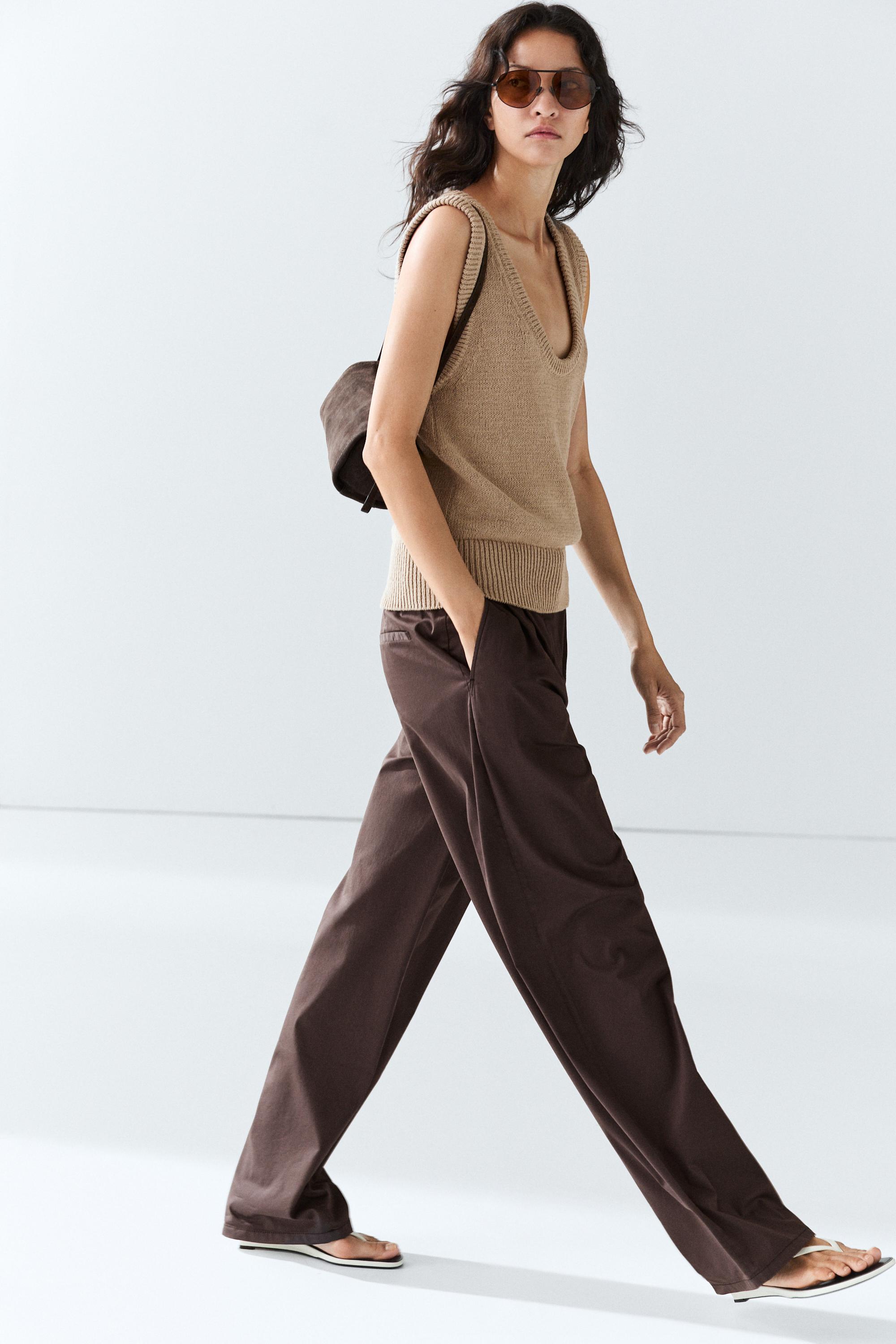 Cotton blend poplin pleated pants — Chocolate