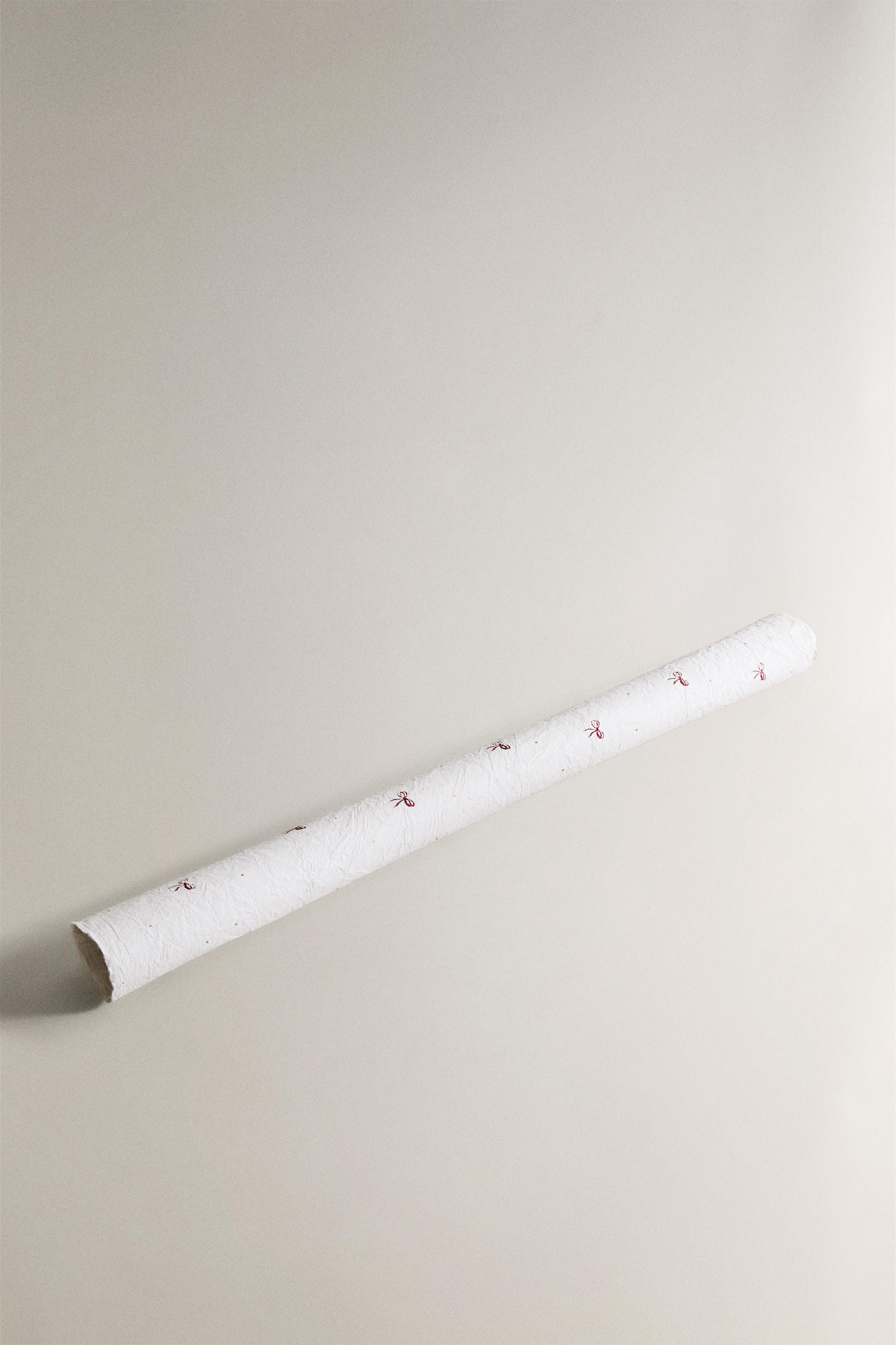 CHRISTMAS WRAPPING PAPER WITH BOWS