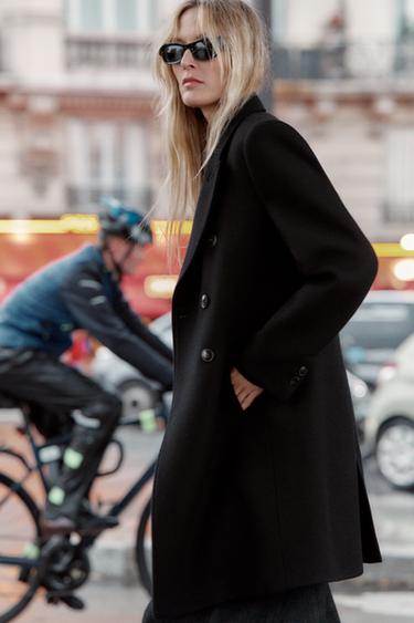 DOUBLE-BREASTED COAT WITH SHOULDER PADS - Black by Zara