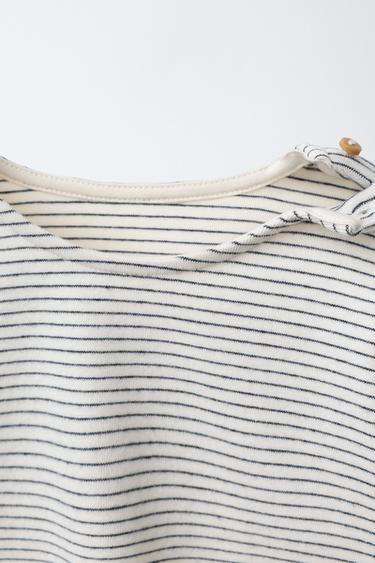 ENSEMBLE T-SHIRT ET PANTALON À RAYURES - Écru / Noir de Zara - Image 2