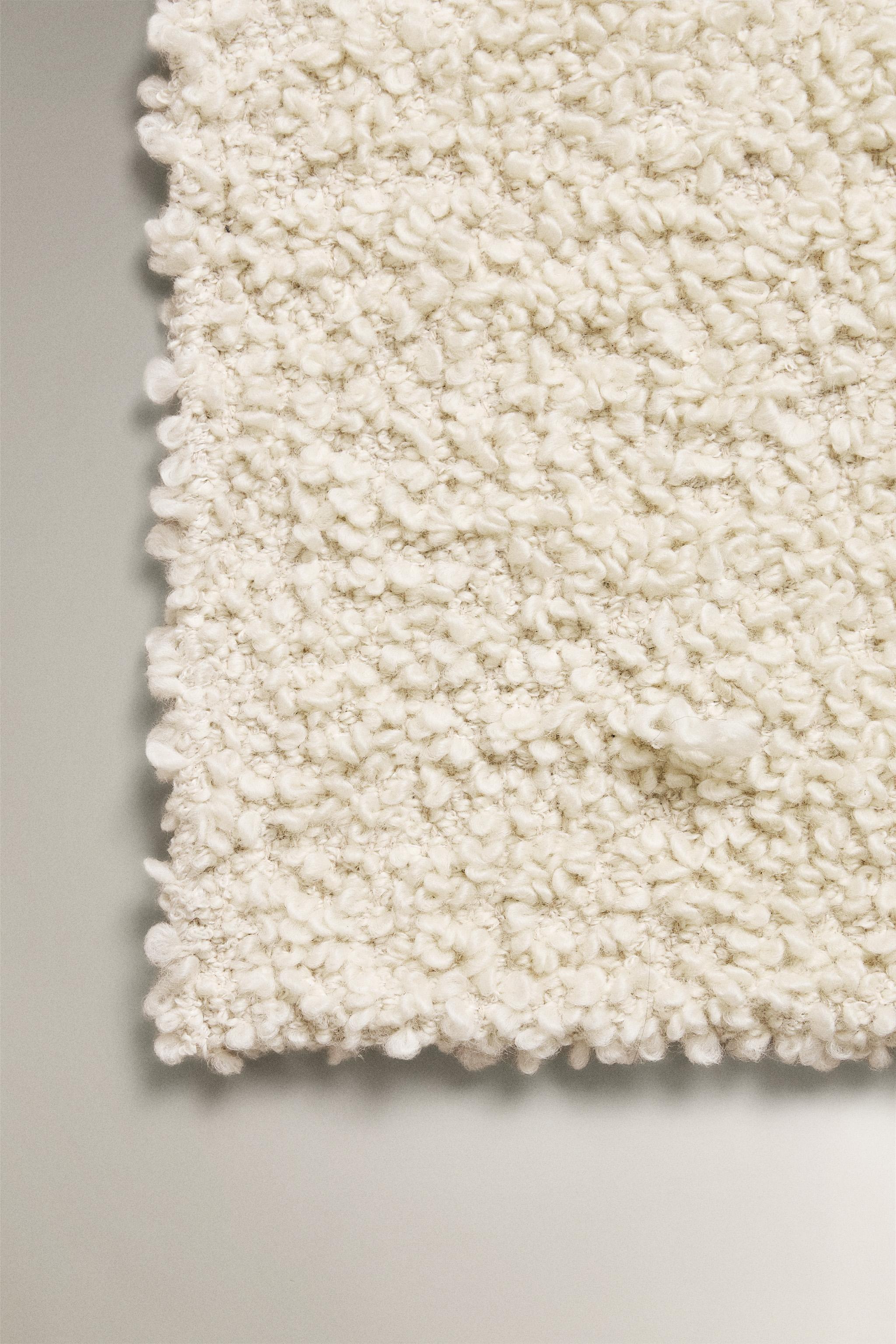 BOUCLÉ WOOL AREA RUG — Oyster-white