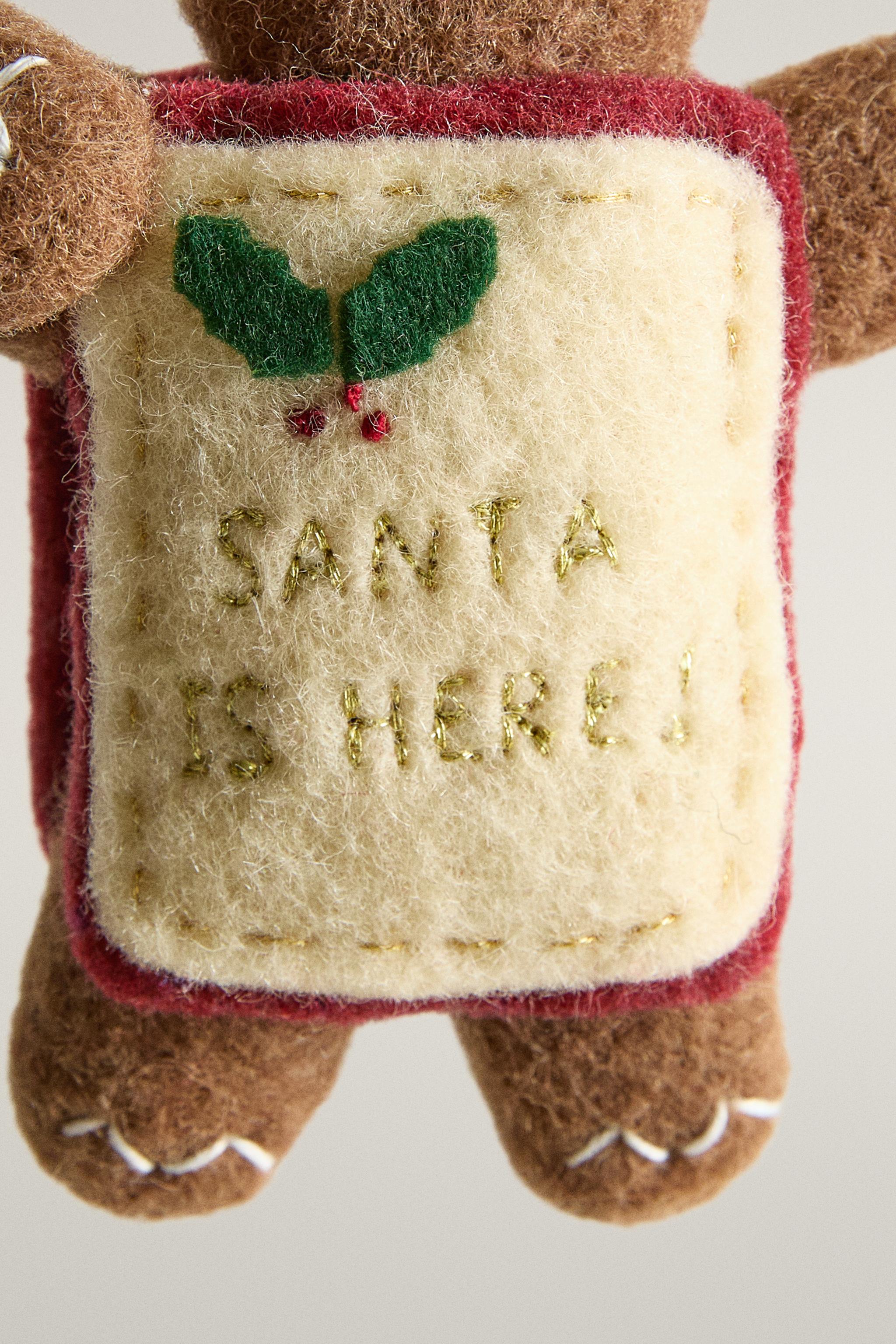 FELT GINGERBREAD MAN CHRISTMAS TREE ORNAMENT