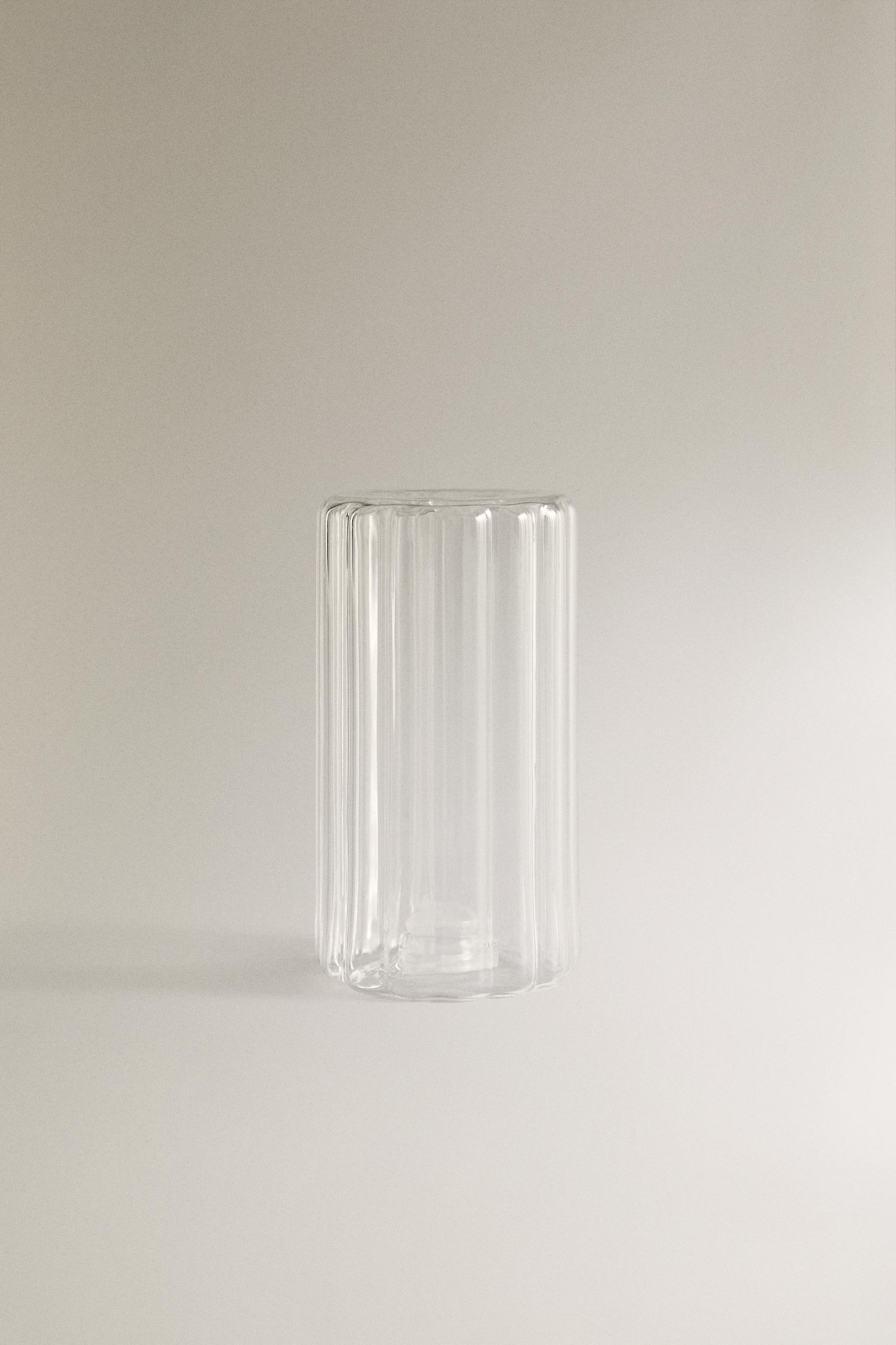 SALTページ BOROSILICATE GLASS SALT SHAKER - 990 | ZARA United States