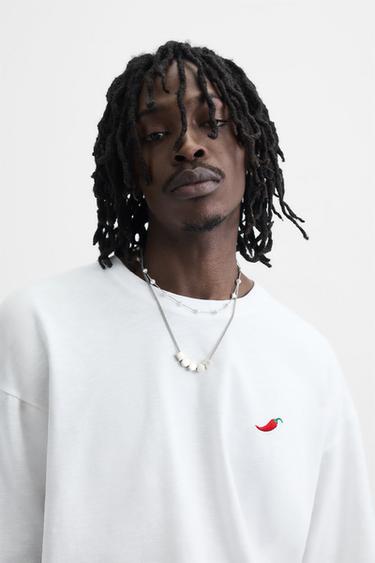 T-SHIRT IMPRIMÉ EN MATIÈRES VARIÉES - Blanc cassé de Zara - Image 4