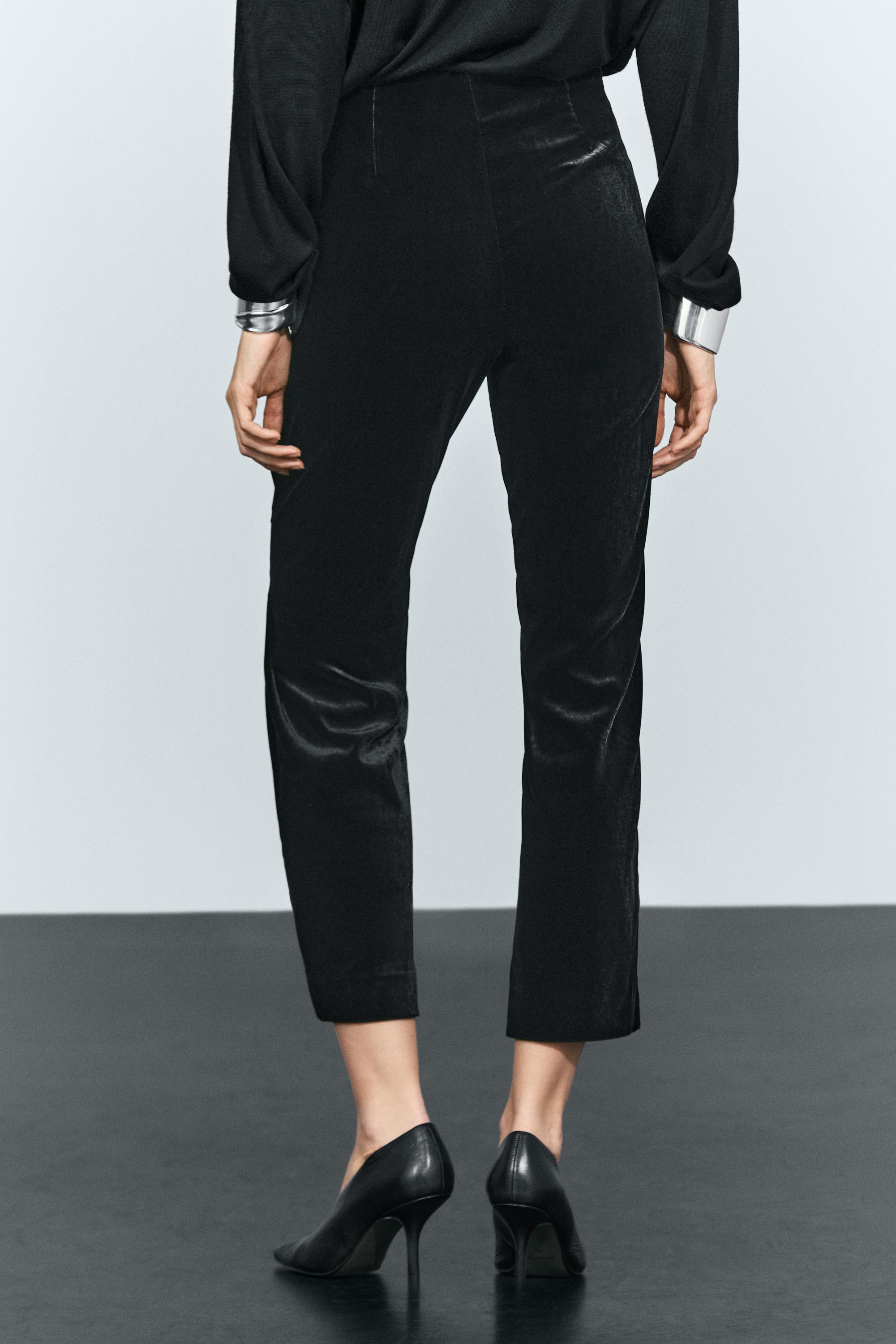 Pantalon droit en velours avec détail brandebourg