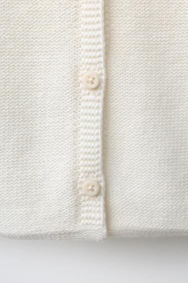 PULL EN MAILLE À PATCHS LAPINS - Écru de Zara - Image 3