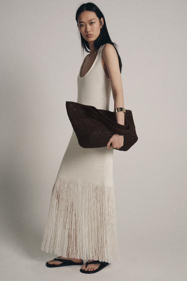 ROBE EN MAILLE À FRANGES - Écru de Zara - Image 2