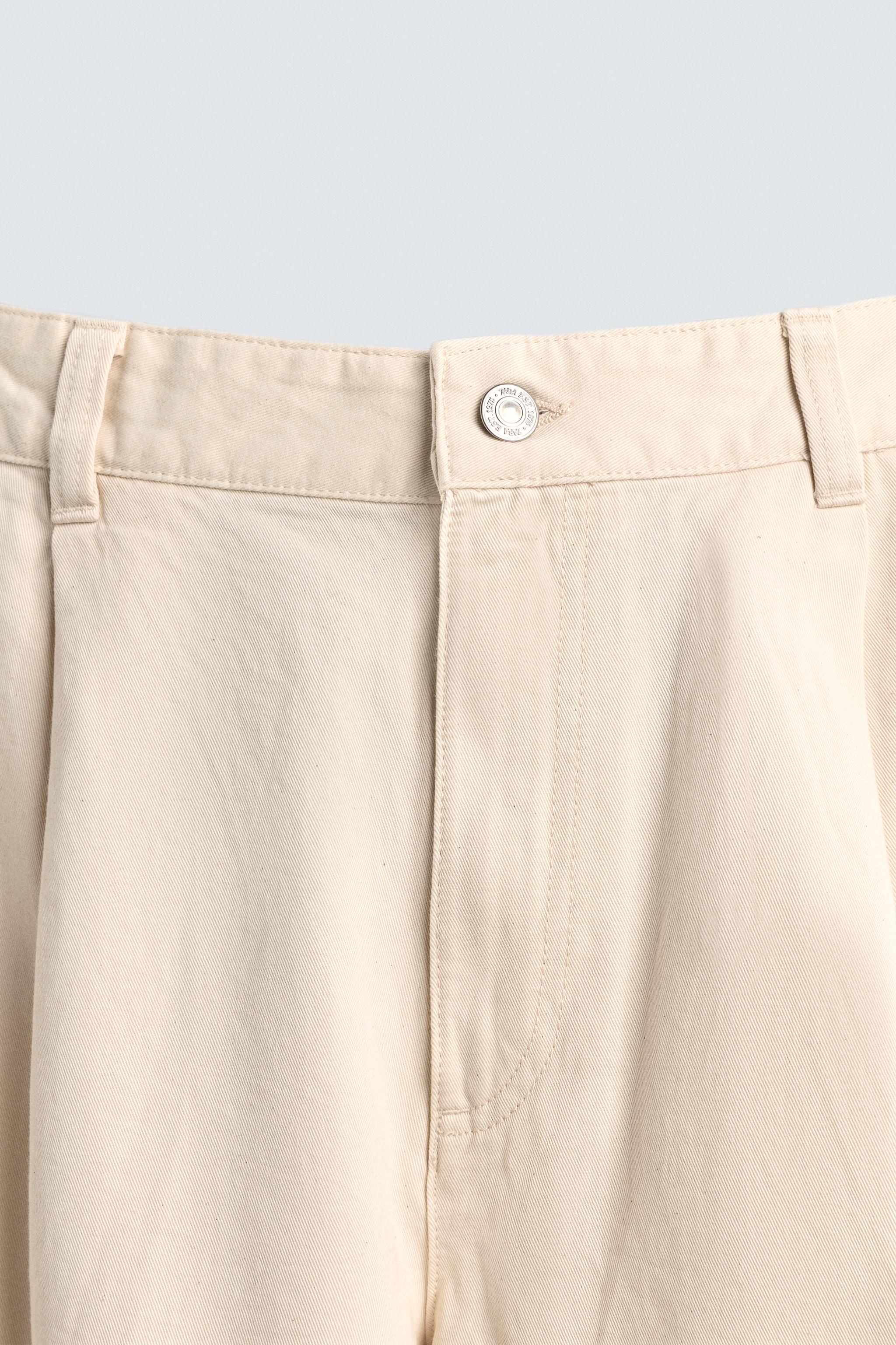 PATCHED BAGGY FIT SHORTS