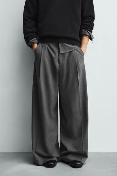 بنطلون WIDE FIT بثنيات - رمادي الخاص بـ Zara