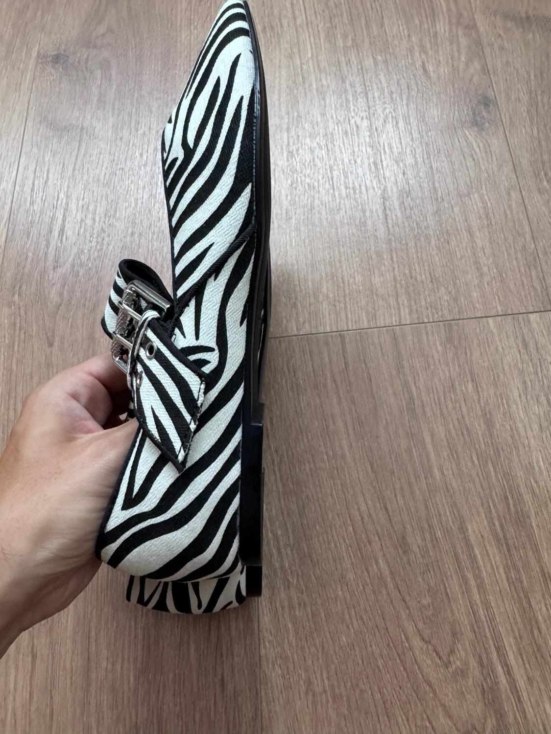 ANIMAL PRINT BUCKLE BALLET FLATS - Image 3