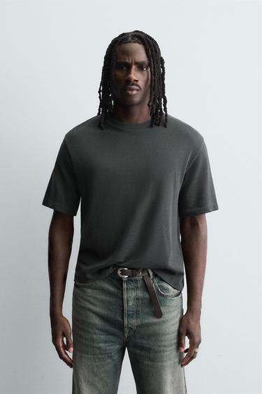 T-SHIRT EN MAILLE COUPE BOXY - Gris anthracite de Zara