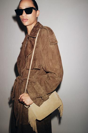 BOLSOS PIEL SERRAJE MINI BANDOLERA CON FLECOS - ARENA/MARRÓN de Zara