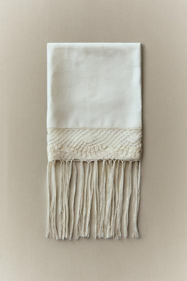 SERVIETTE DE BAIN LIN DENTELLE CAMARIÑAS - Ivoire de Zara - Image 0