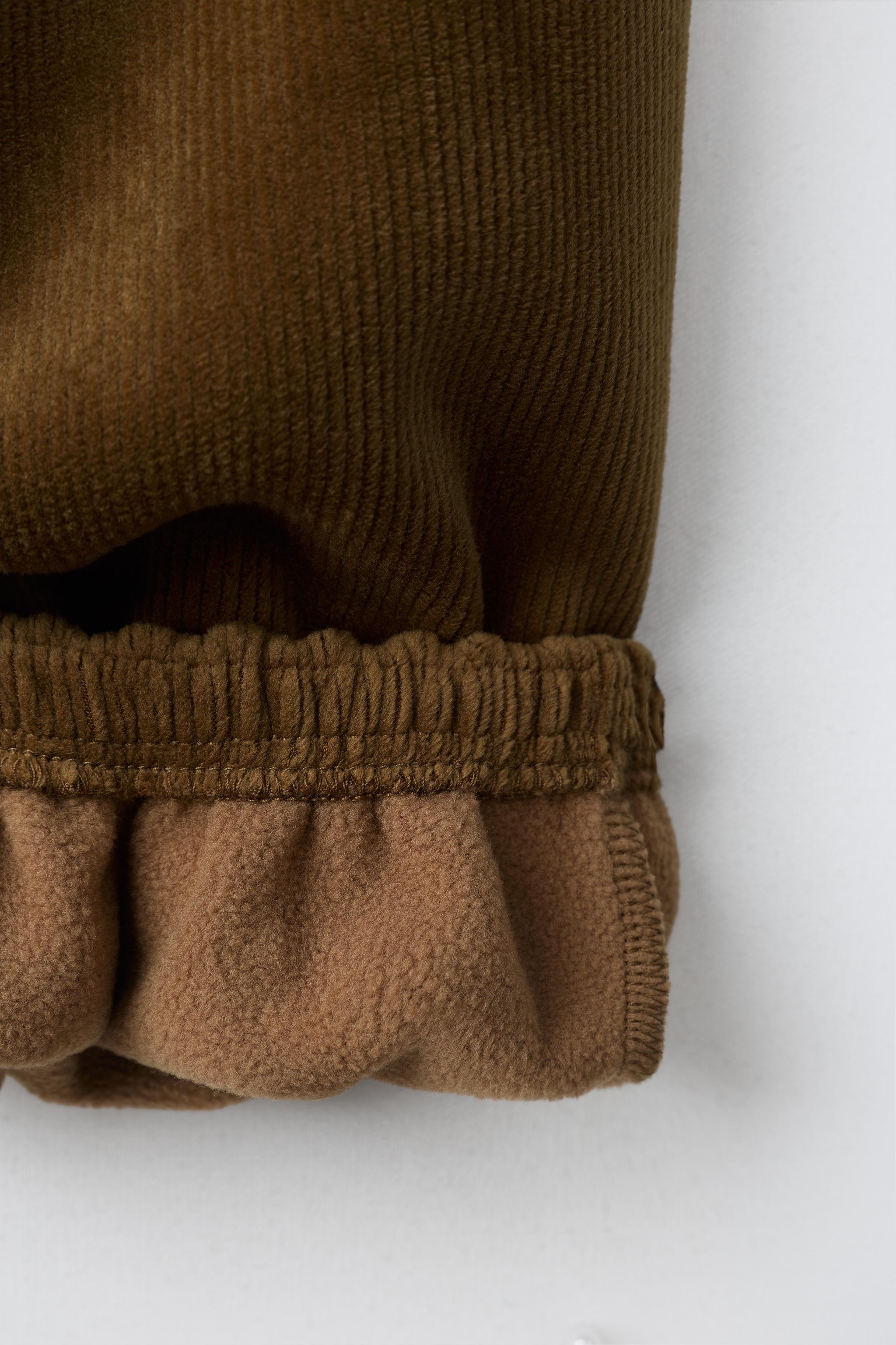 PANTALON JOGGER EN VELOURS CÔTELÉ
