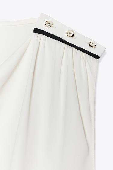 BLOUSE BOUTONS ÉPAULE - Écru de Zara - Image 7