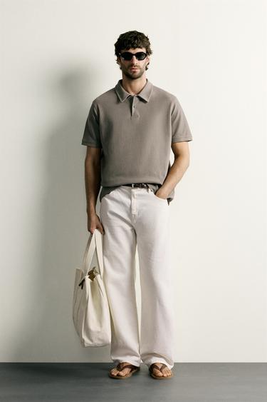 POLO REGULAR FIT ESTRUCTURA - Marrón claro de Zara - Imagen 0