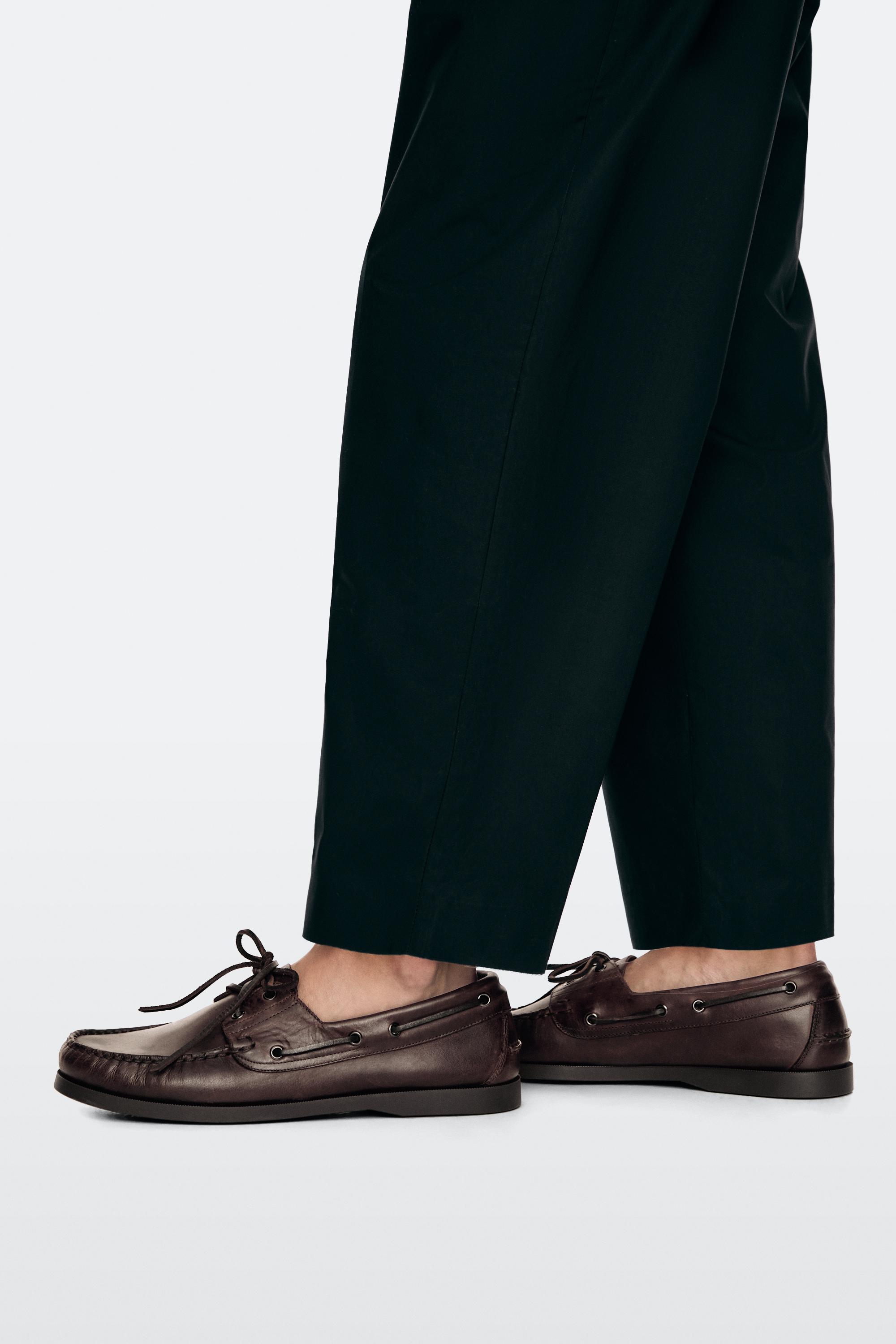 Chaussure bateau en cuir huilé