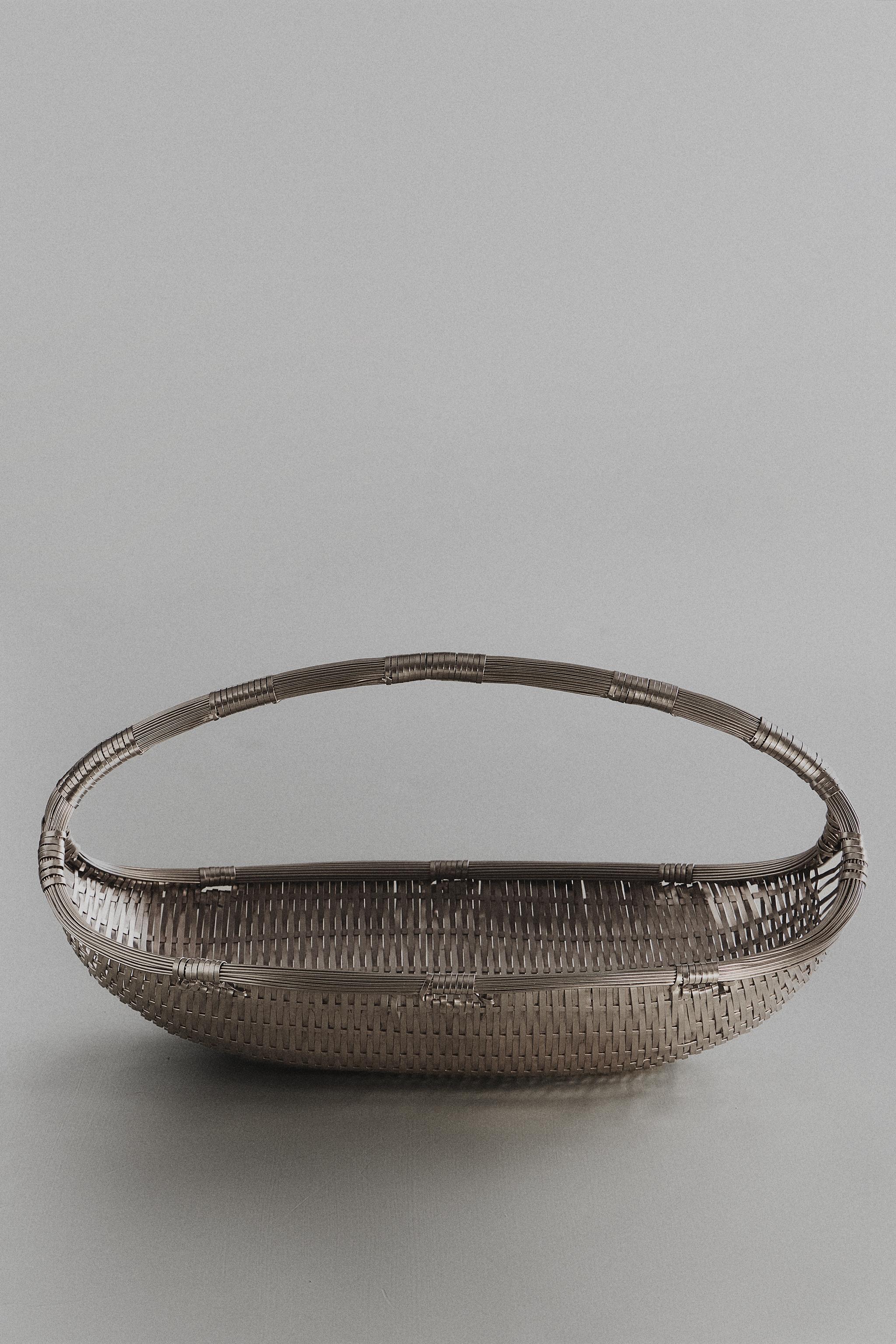 WOVEN METAL BASKET LOW I COLIN KING