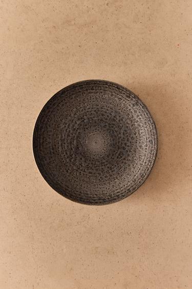 DESSERT PLATE WITH RAISED DESIGN - Grey by Zara - Image 5