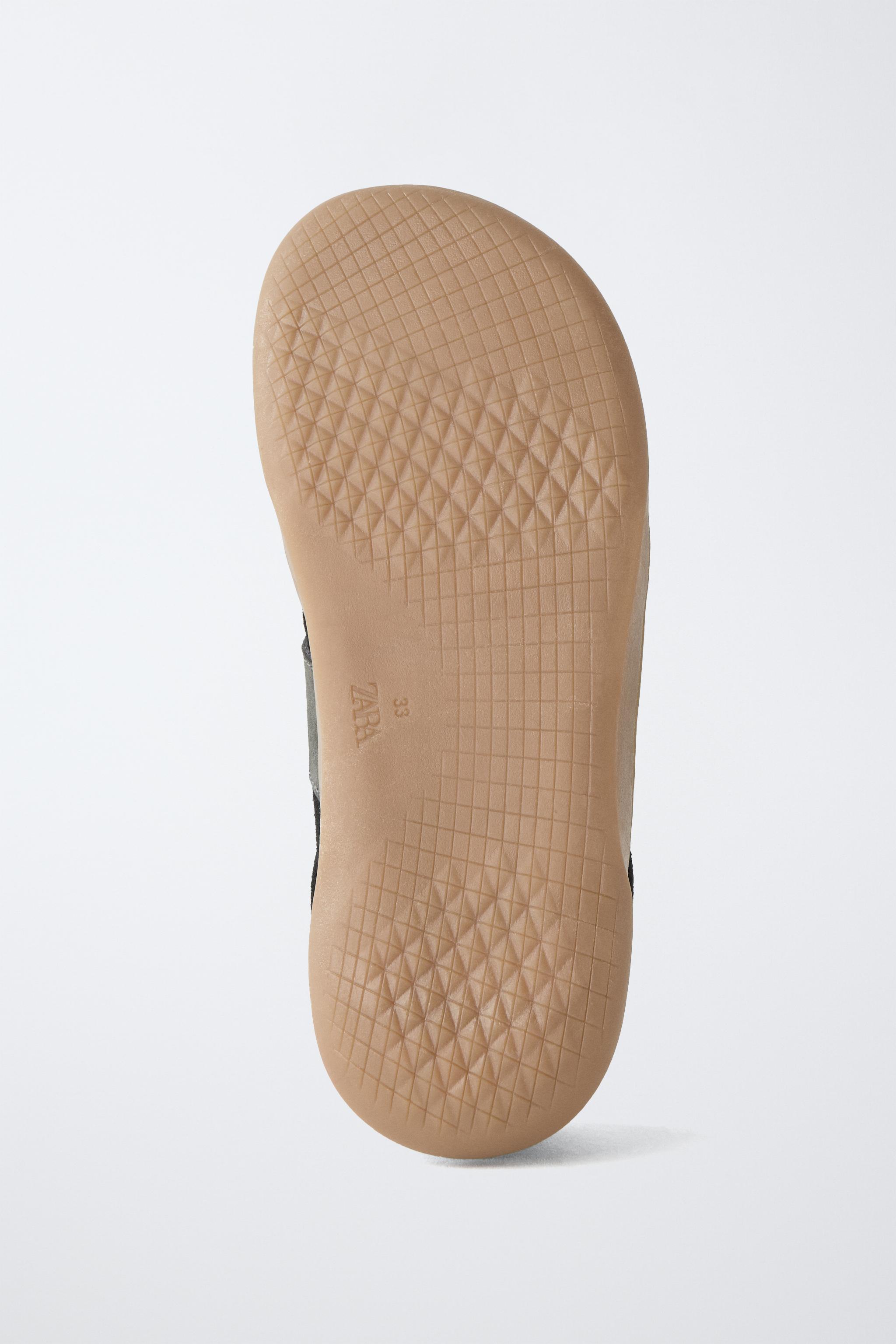 BASKET BAREFOOT EN CUIR