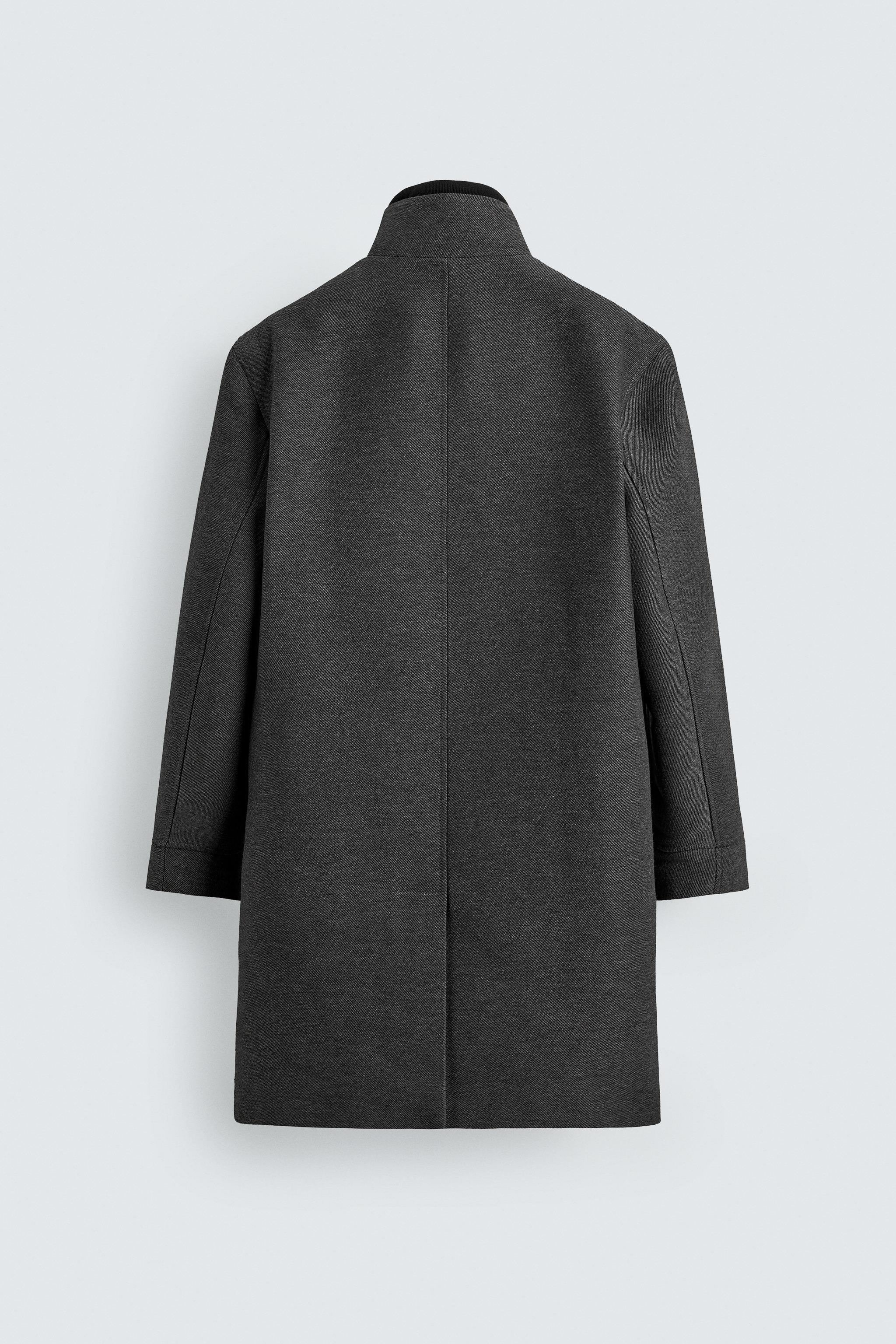 REMOVABLE COLLAR COAT