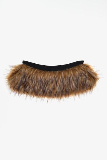 LIMITED EDITION FAUX FUR COLLAR WITH JEWEL EMBROIDERY — Coral red 2
