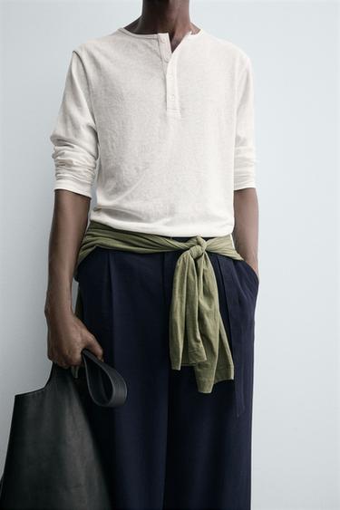 T-SHIRT COL BOUTONNÉ - Blanc de Zara - Image 4