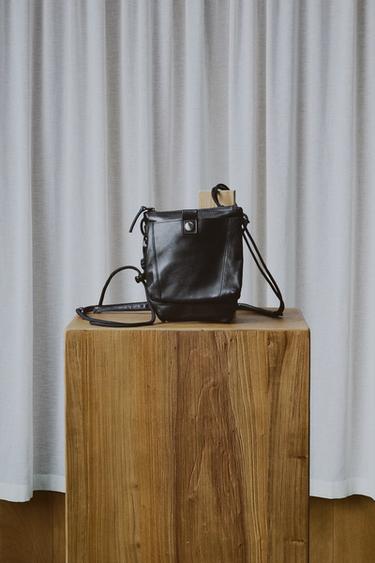 AARON LEVINE X ZARA LEATHER CROSSBODY BAG — Black 1