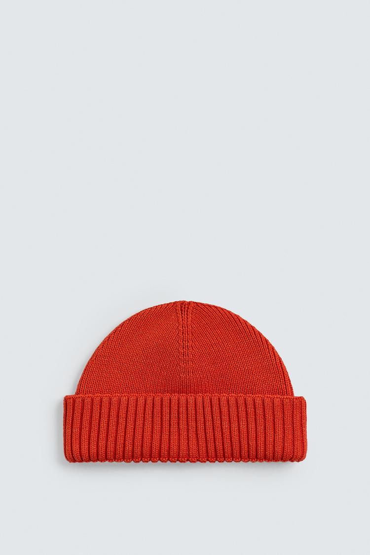 ZARA BASIC SHORT BEANIE