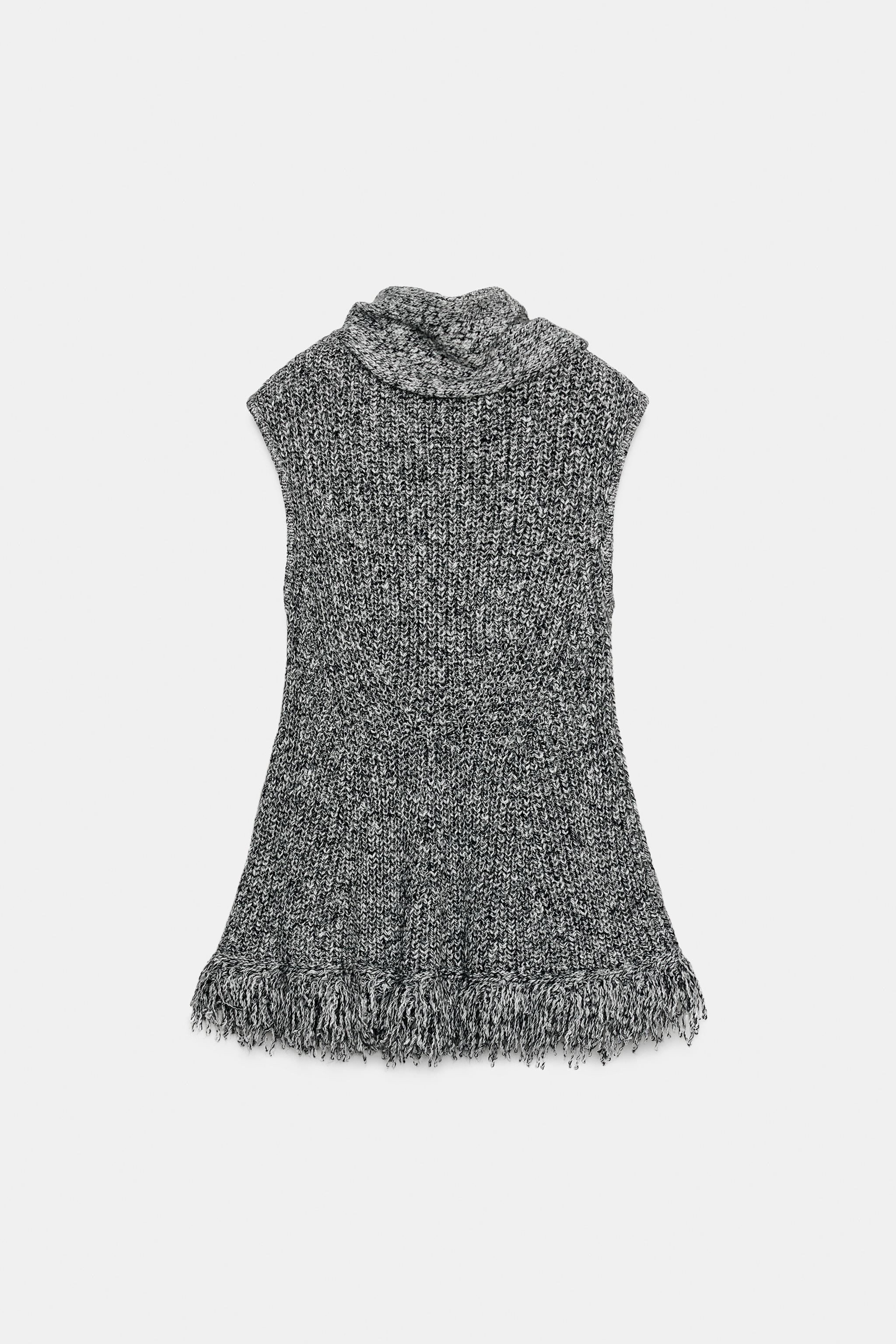 KNIT TOP WITH SCARF AND FRAYED HEM
