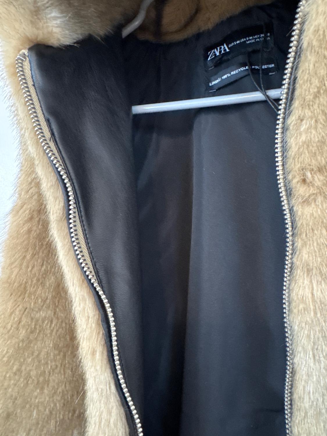 FAUX FUR VEST - Image 2