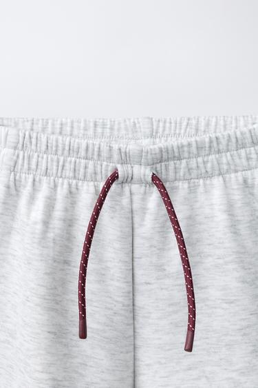 SHORT SPORT CONTRASTE - Gris chiné de Zara - Image 2