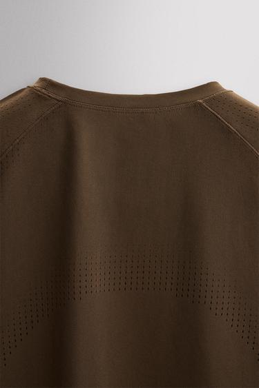 T-SHIRT STRUCTURE PERFORÉE - Marron de Zara - Image 9
