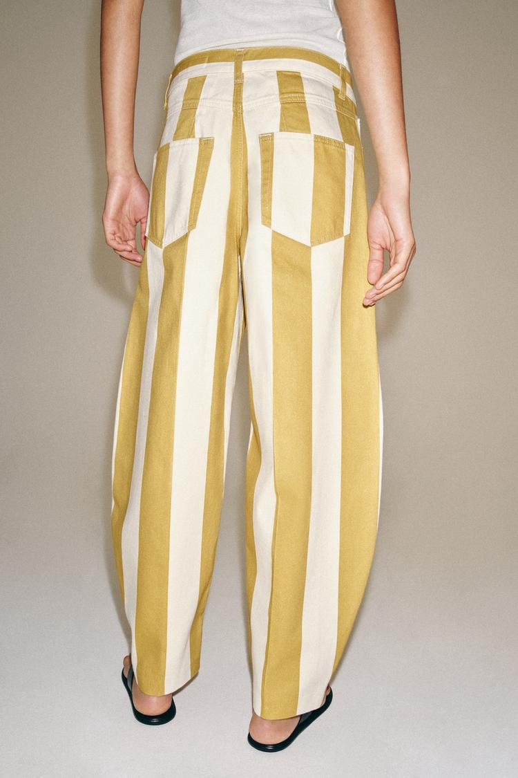 Jeans de cintura alta con rayas y pierna cónica de la colección ZW 4